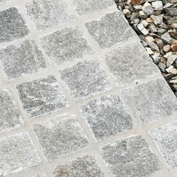 LA TROBE COBBLES 100x100x15-30MM ($/SQM)